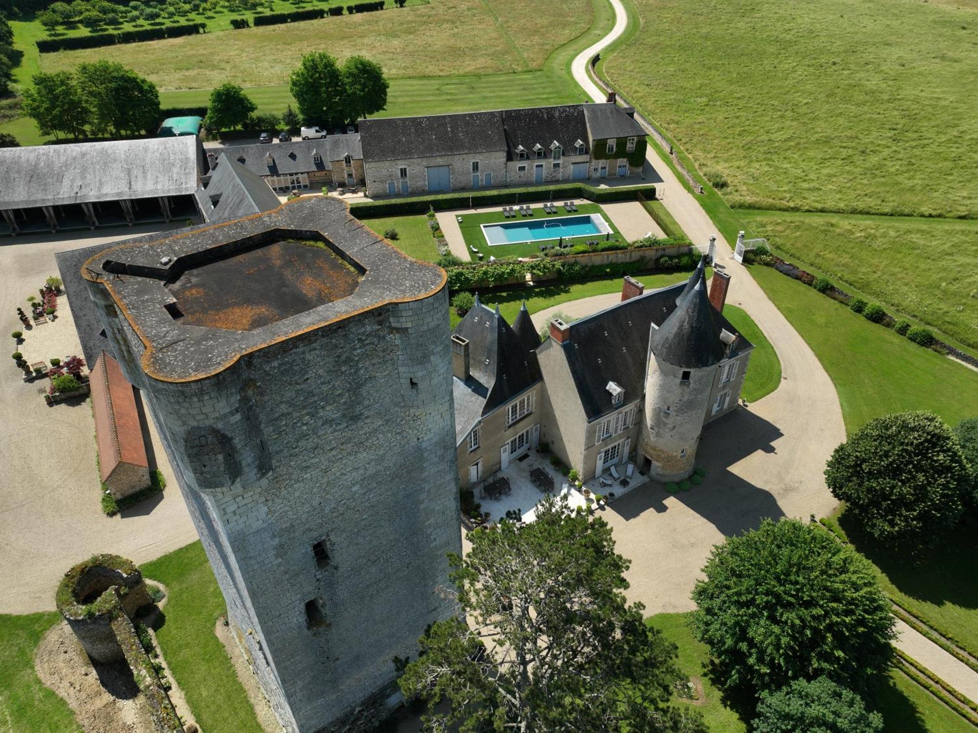 Chateau De Mazieres Tendu Екстериор снимка